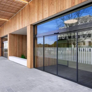 Porte automatique coulissante